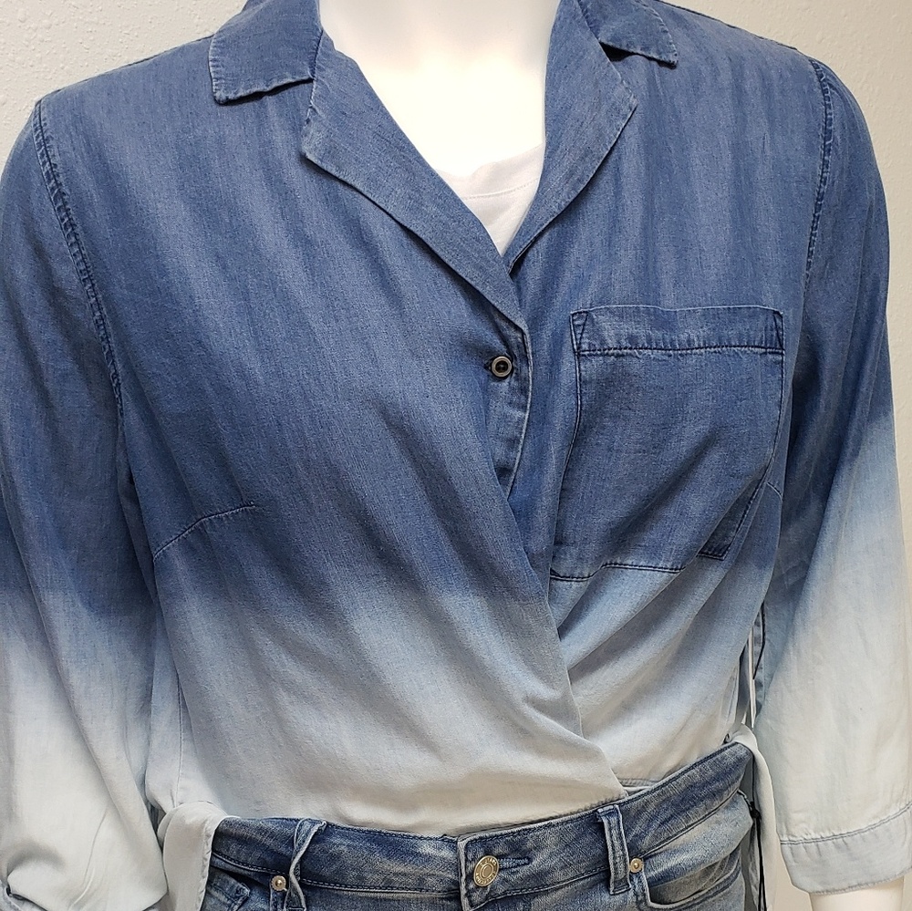 DEX plus Ombre button down
